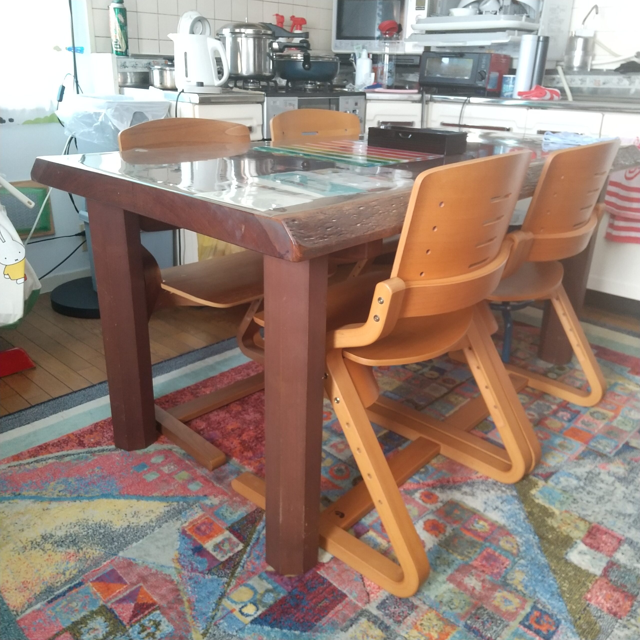 チェアについて考える - formio フォルミオ 